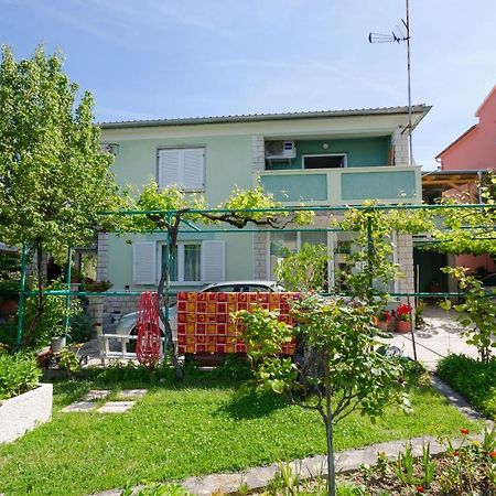 Apartments Ruzica Banjol Exterior photo